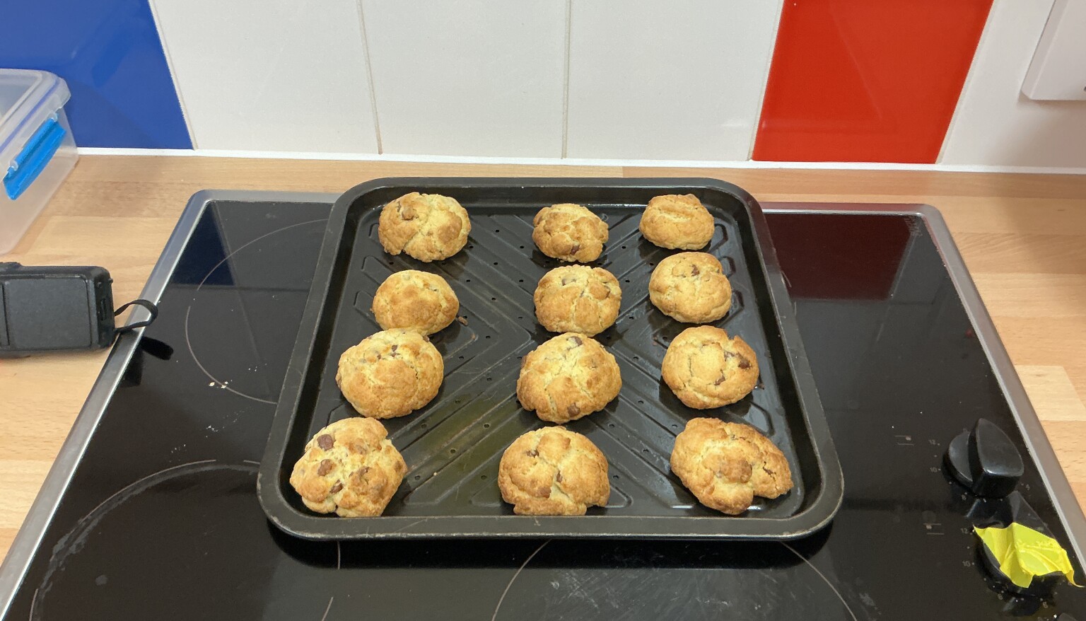 Moon rock cakes