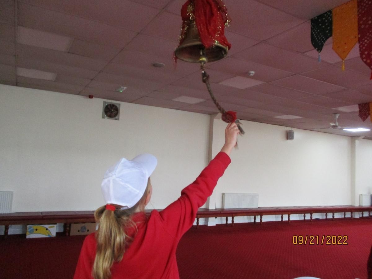 Pupil ringing bell