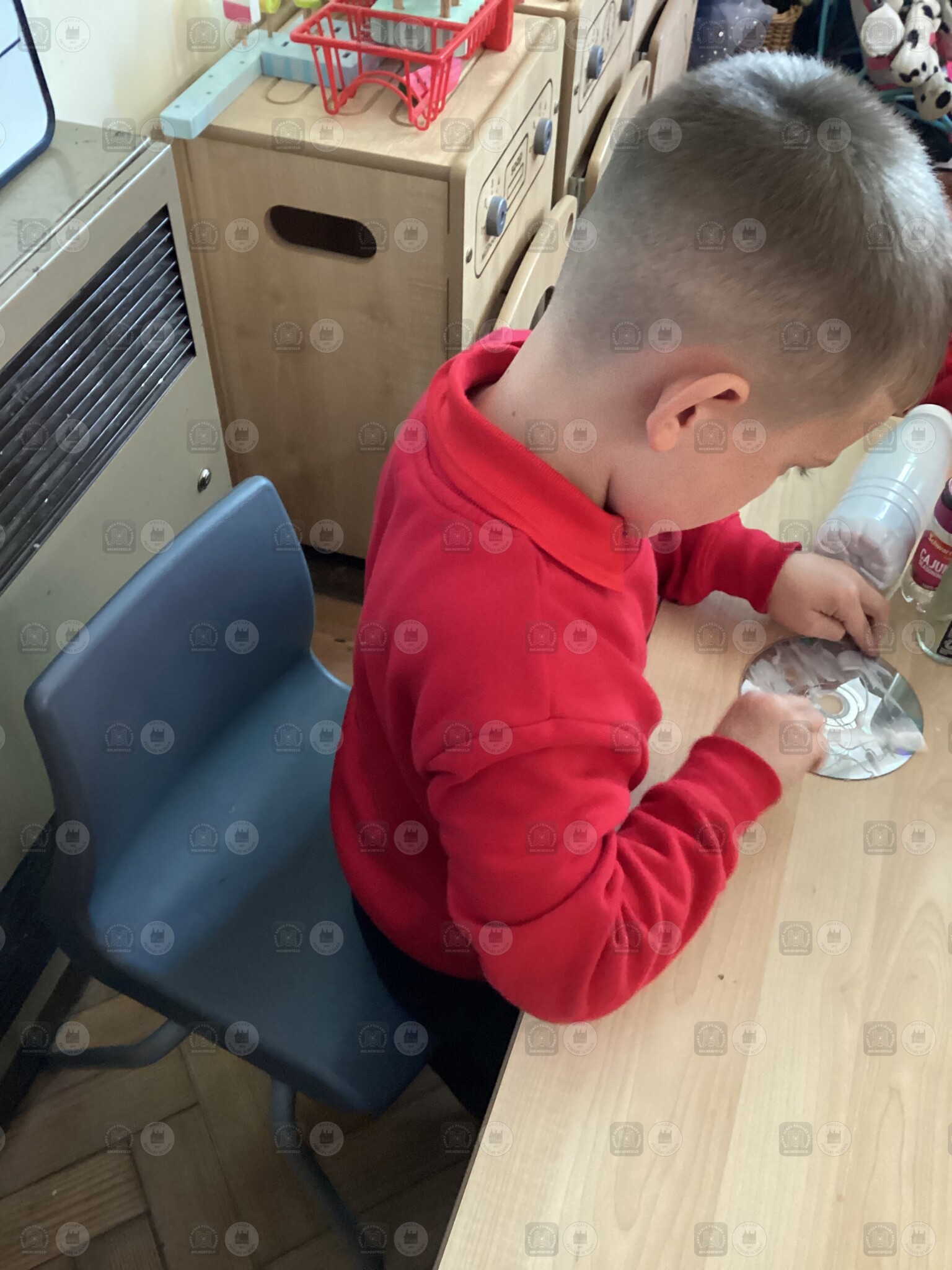 We made shakers, tactile sticks and smelly bottles.