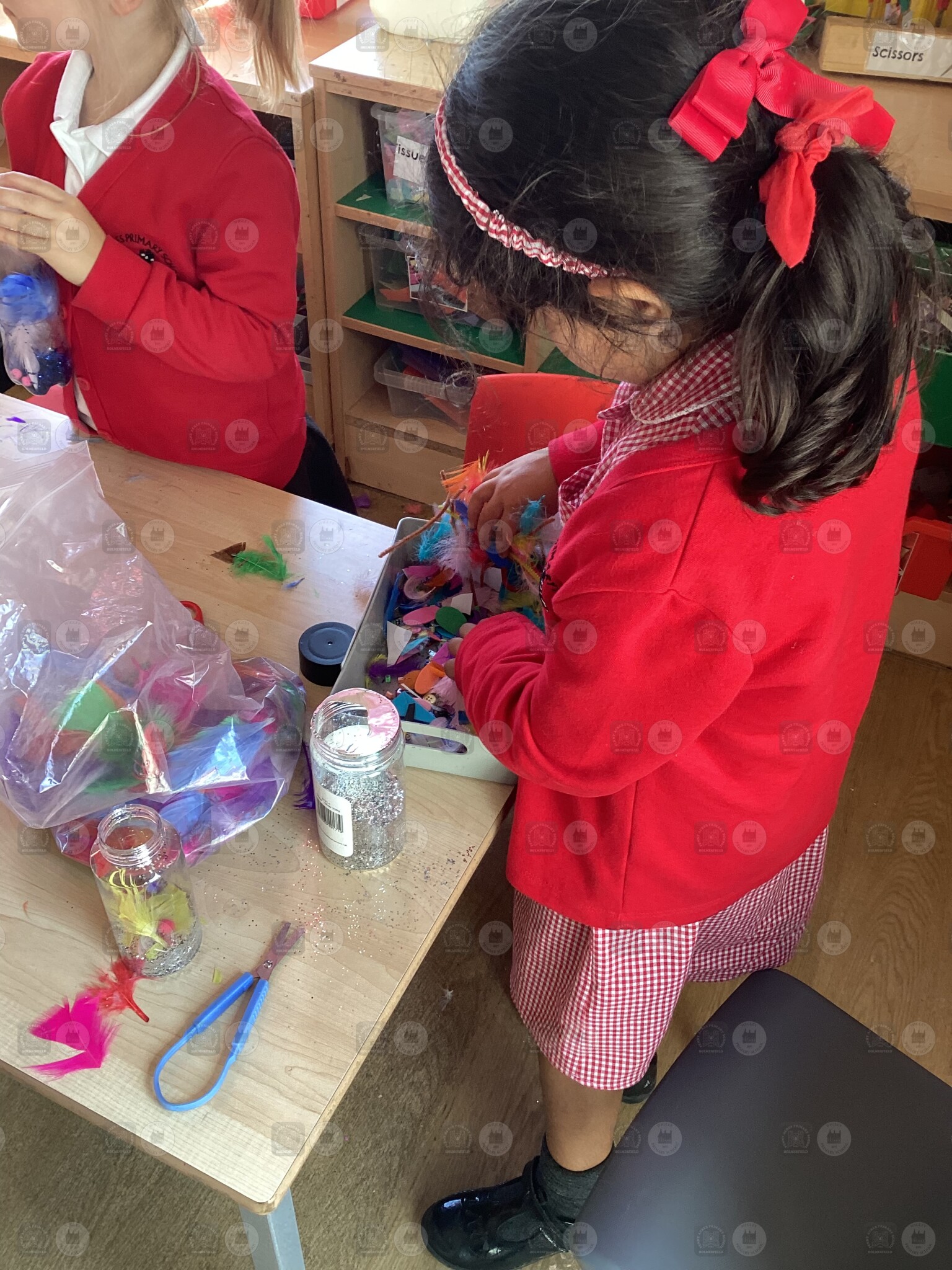 We made shakers, tactile sticks and smelly bottles.