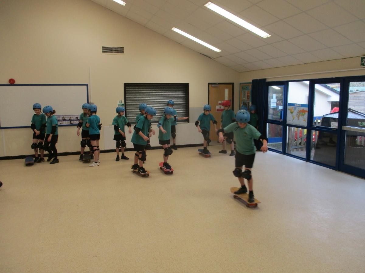 Scooter and skateboarding 