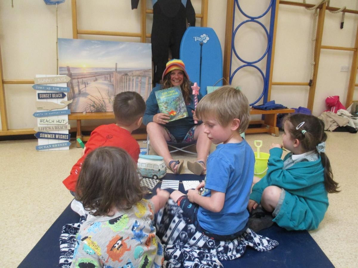 The children were enthralled by the stories. 