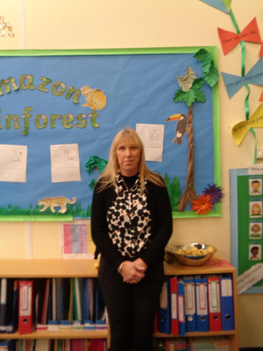 Mrs Sam Bowden - Head teacher