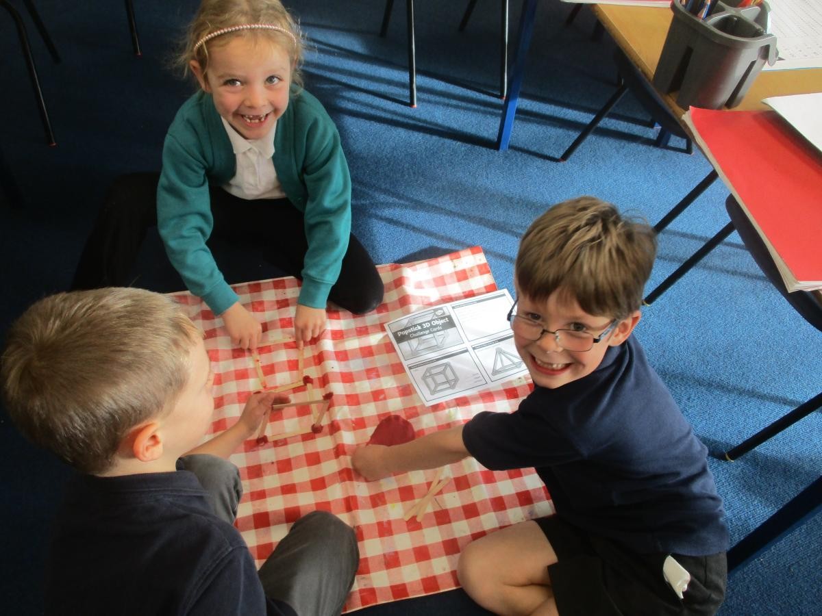 Identifying 3D shapes