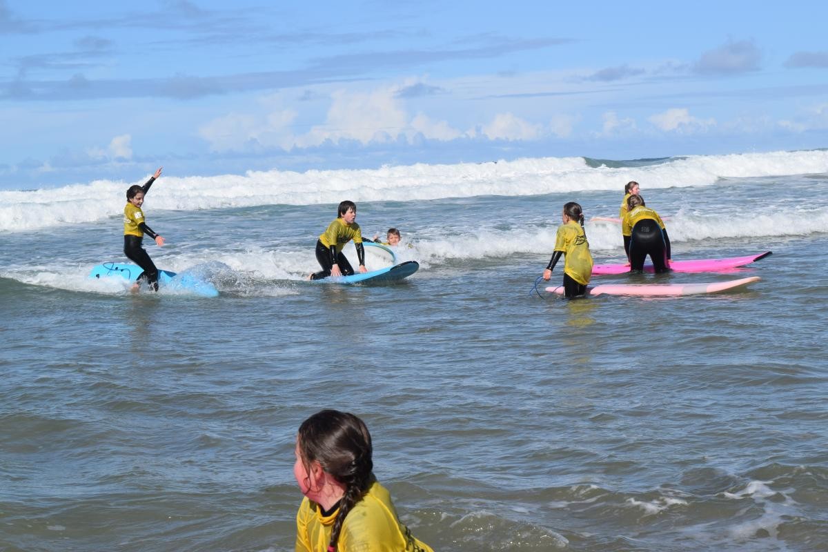 Surfing September 2023