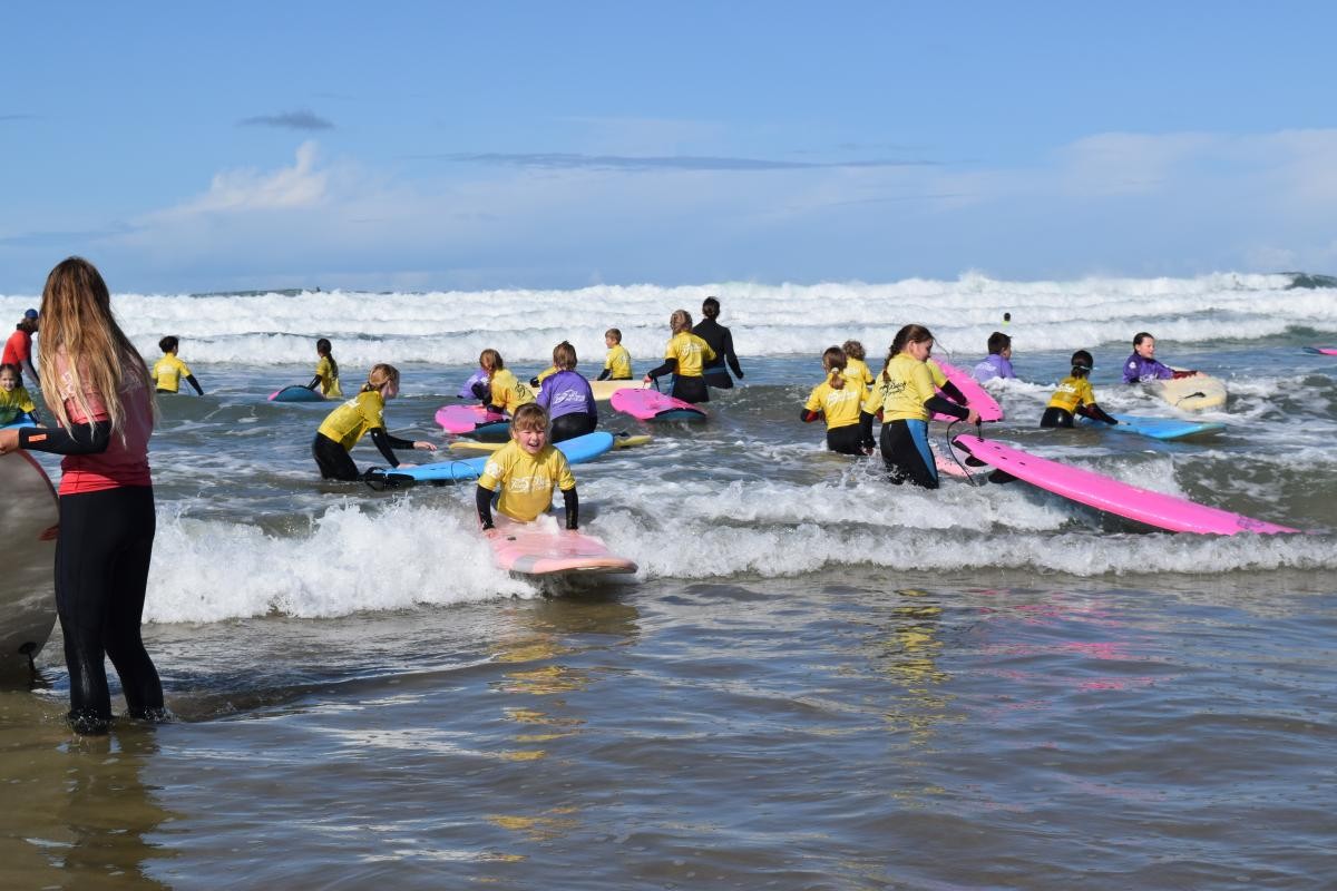 Surfing September 2023