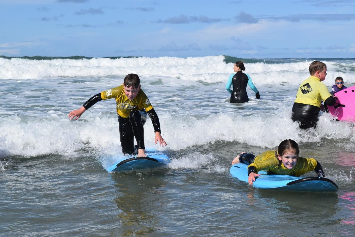 Surfing September 2023