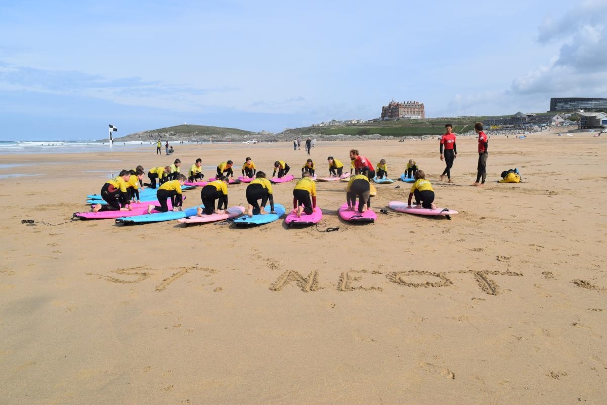 Surfing - September 2022