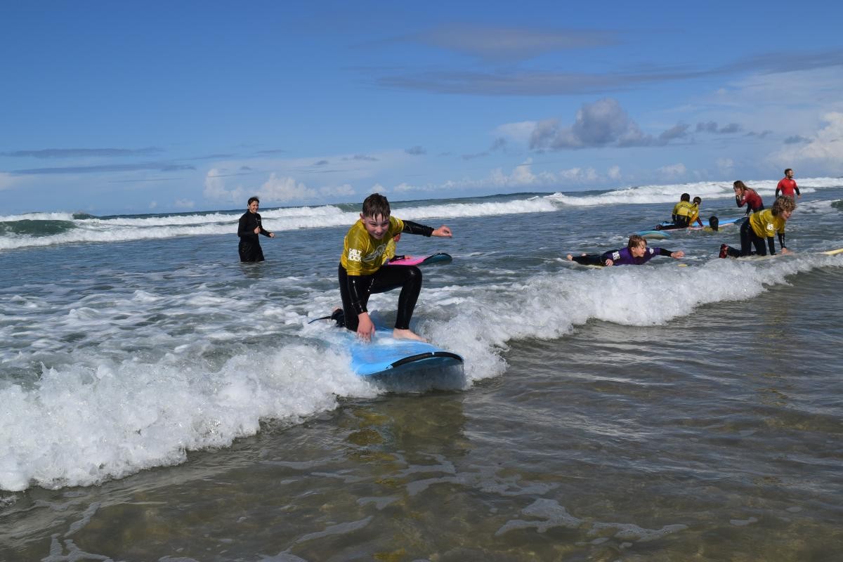 Surfing September 2023