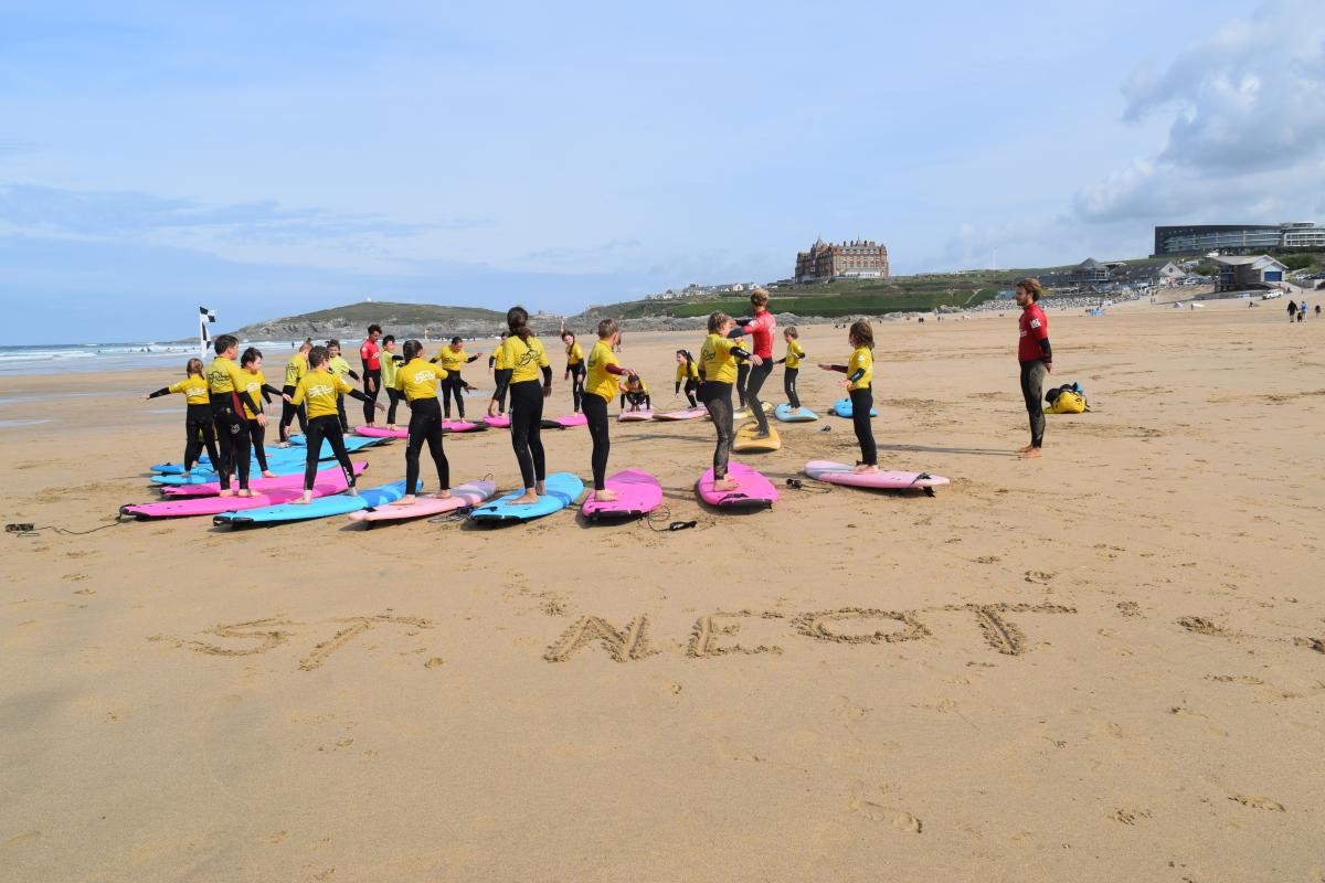 Surfing - September 2022