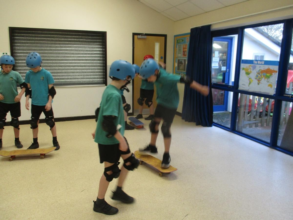 Scooter and skateboarding 