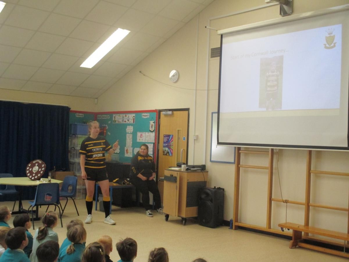 Former pupil Amy scored 2 tries in the Rugby County Championships, helping Cornwall win the title. 