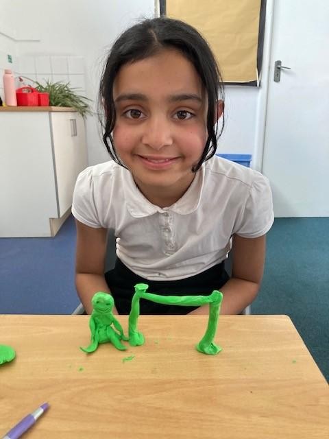 Year 3 have been making sculptures out of plasticine in the style of sculptor Henry Moore. 