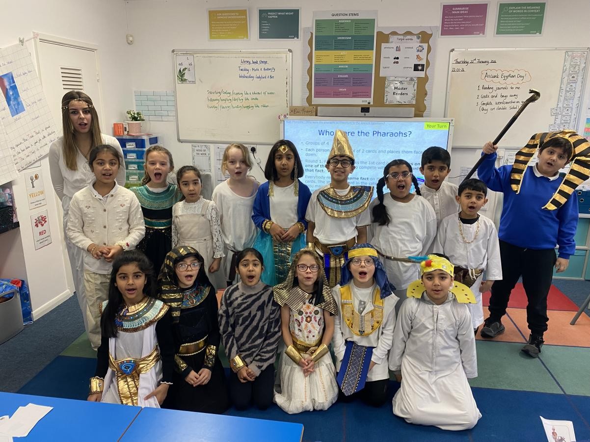 Year 3 had a wonderfully immersive experience on Ancient Egyotian Day!