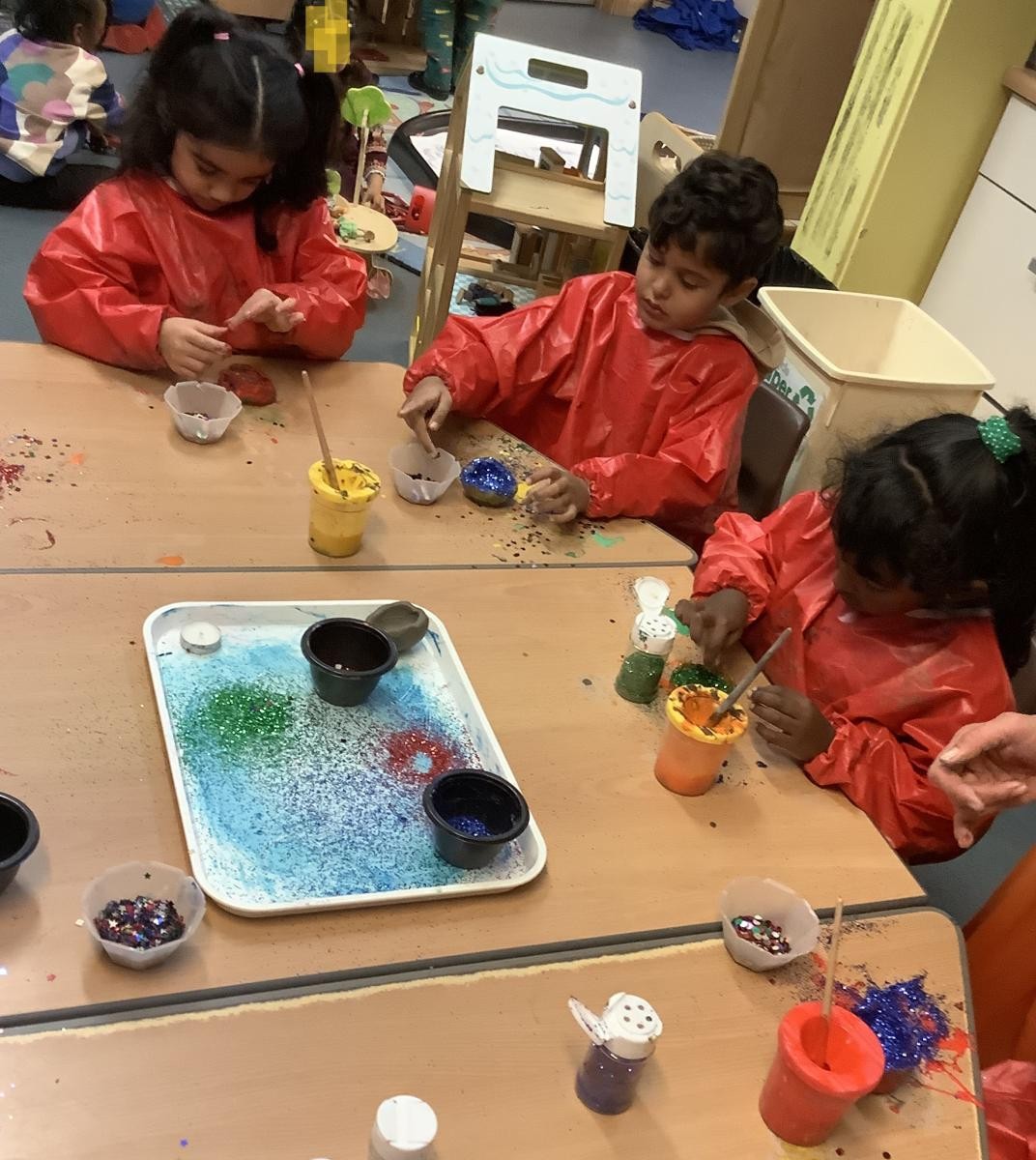 We made Diva lamps with clay