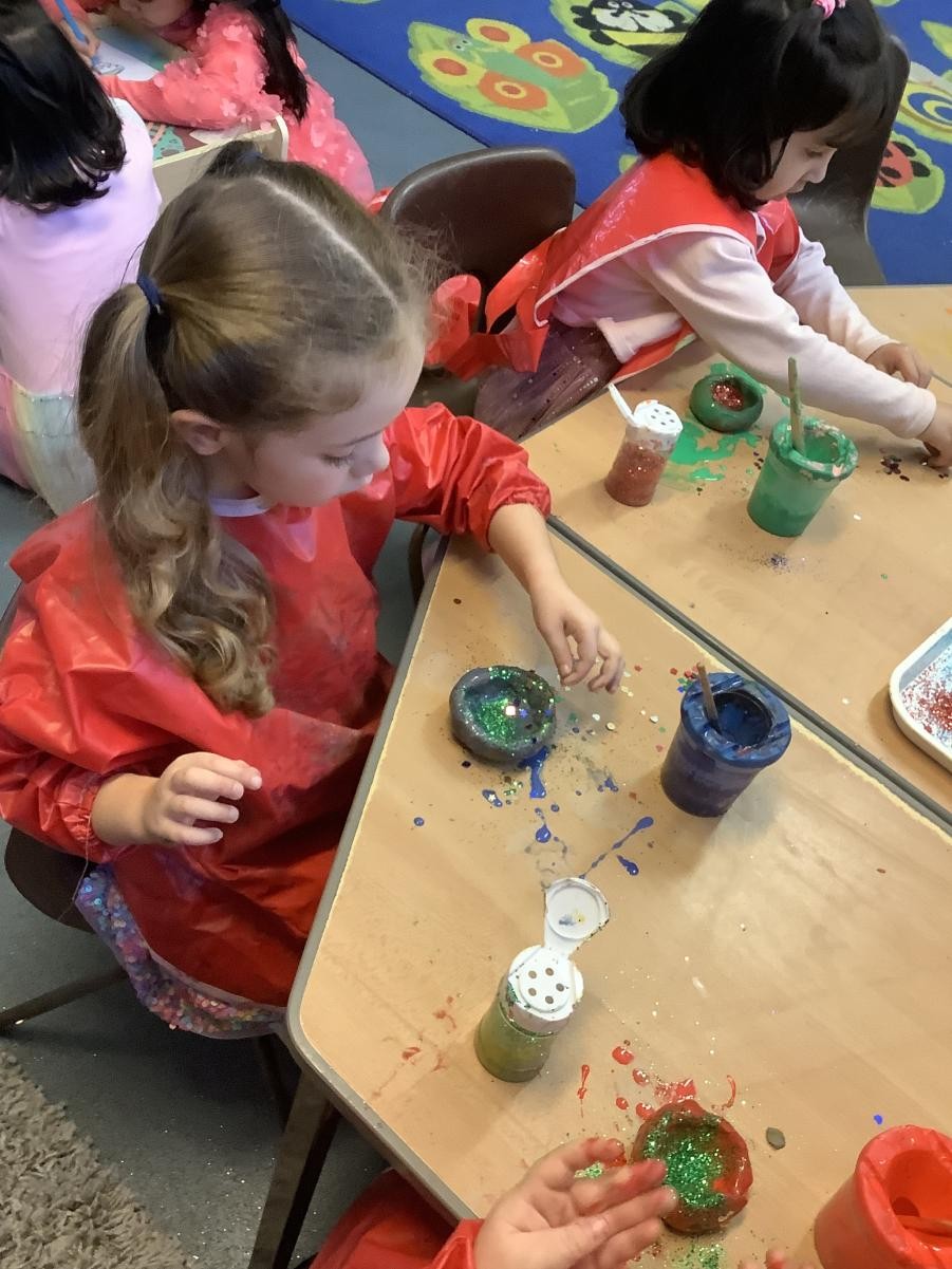 Decorating our Diva lamps