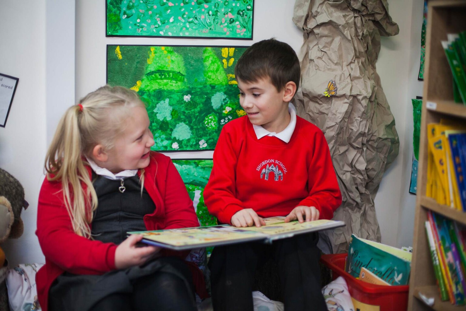 Pupils reading together