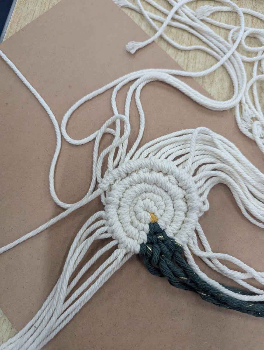 Christmas macramé workshop