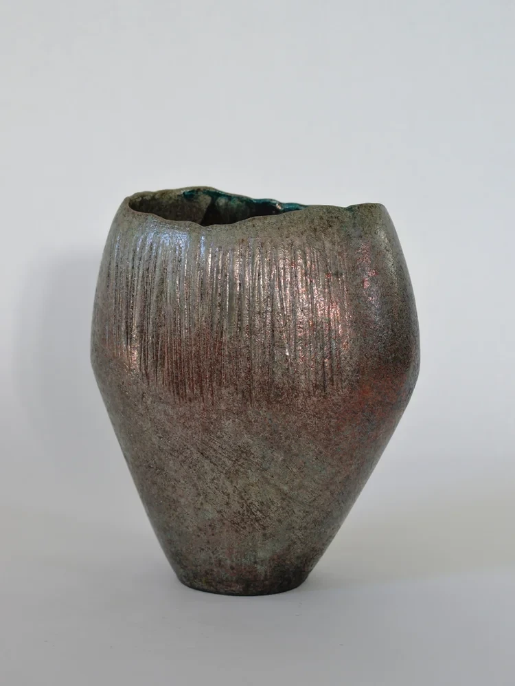 Textured Vessel 23cm £180
