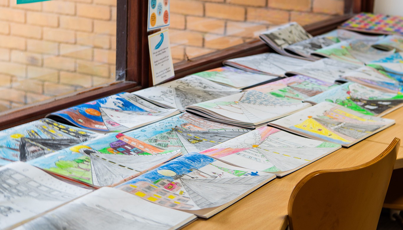 MIDDLE 4 - KS2 work on display (project)