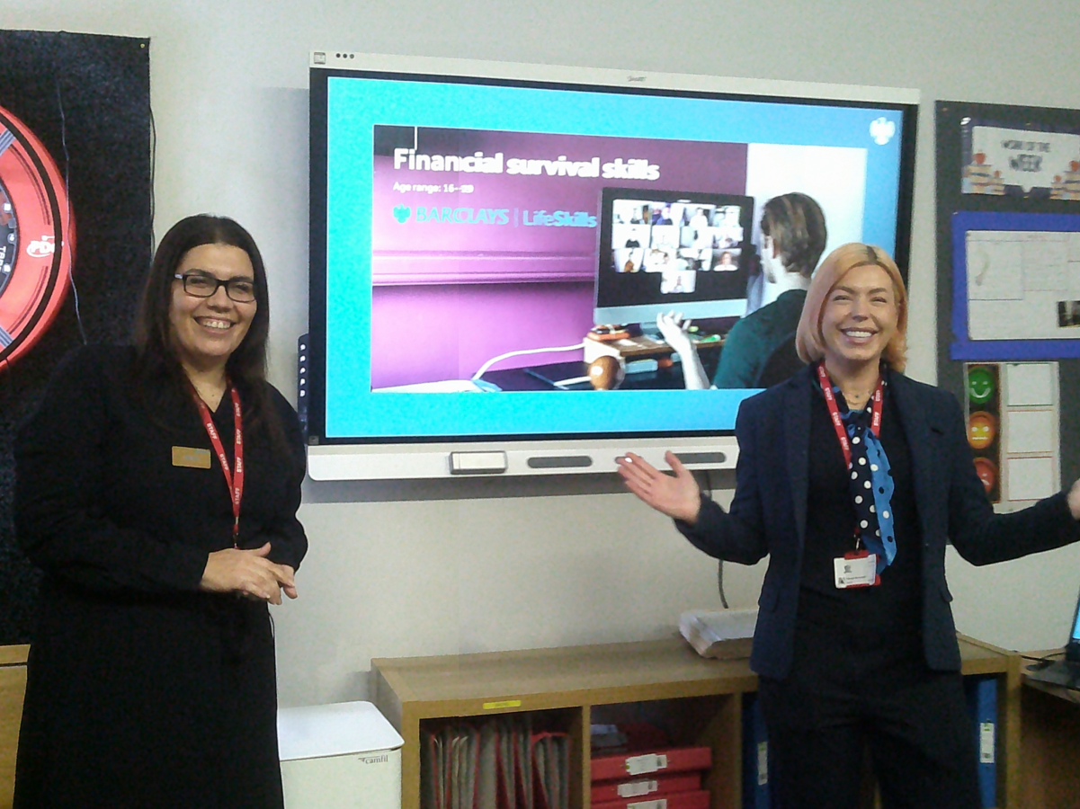 Welcome Hannah and Hannah!