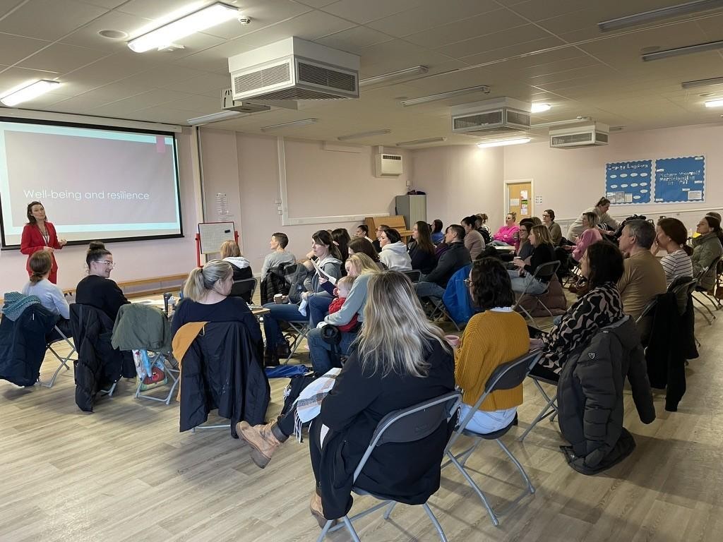 We raised lots of money for CHUMS by 'Shining Bright' and also held a wellbeing and resilience workshop for parents.  Thank you all for coming!