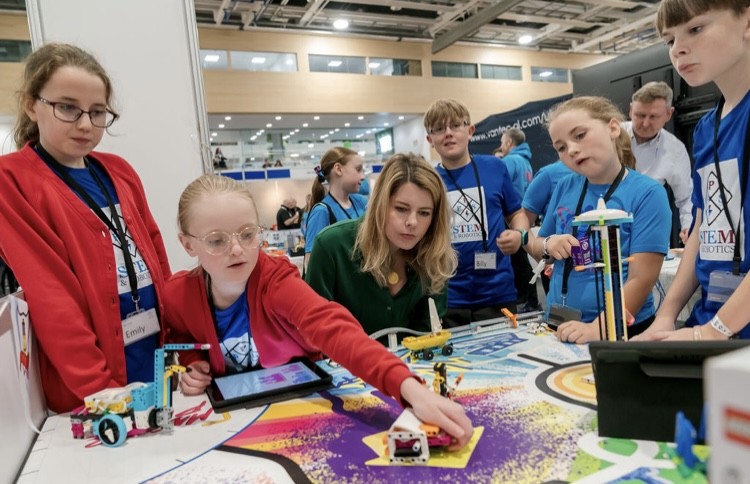 PPS STEM at North East Automotive Alliance Expo 2024.
