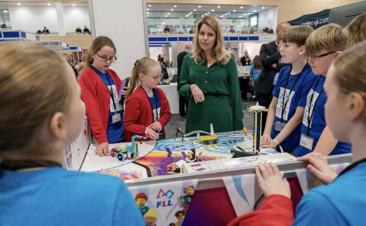 PPS STEM at North East Automotive Alliance Expo 2024.