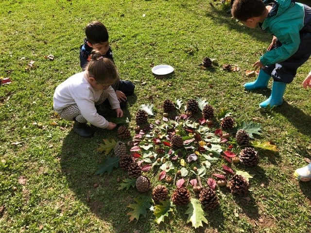 Creating leaves...