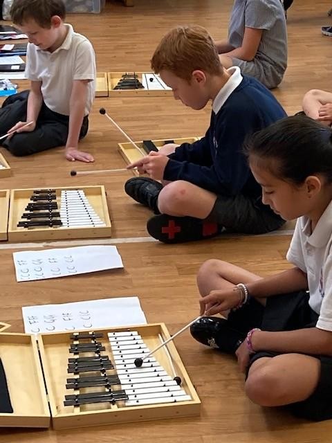 Year 4 have been learning the notes on a glockenspiel to play 'Lean on Me'. 