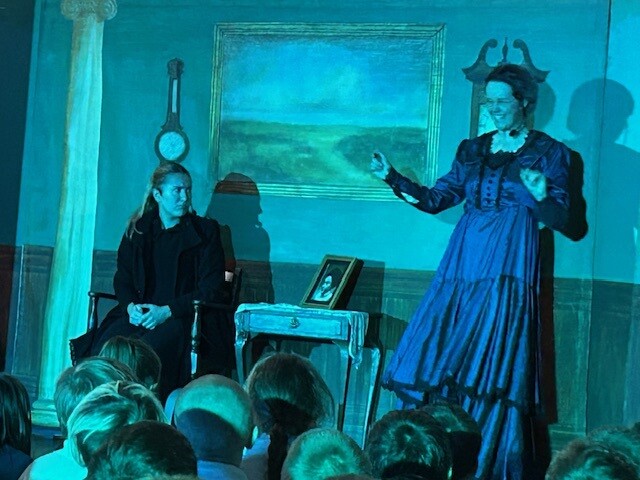 Visitng theatre - The Secret Garden - links to play scripts and oracy