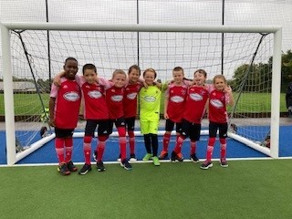 Yr 4 Football team..