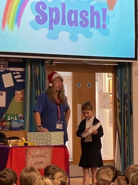 How do we show LOVE at Christmas? SPLASH came and joined us. 