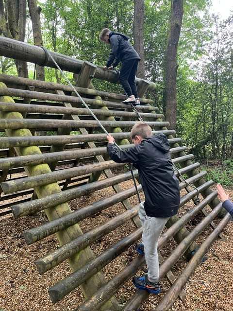 Year 6 residential - obstacle course