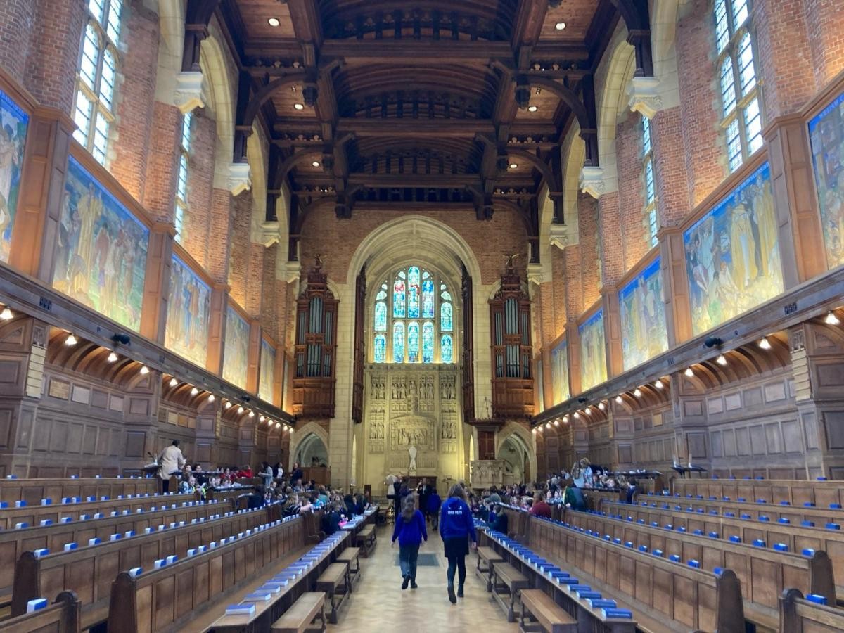 Year 5 children worked with David Lawrence (Director of Young Voices) and performed in the chapel at Christ's Hospital School