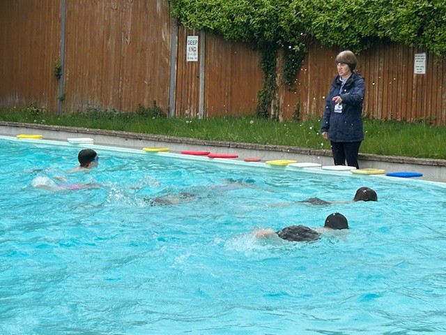 Swimming lesson Year 4