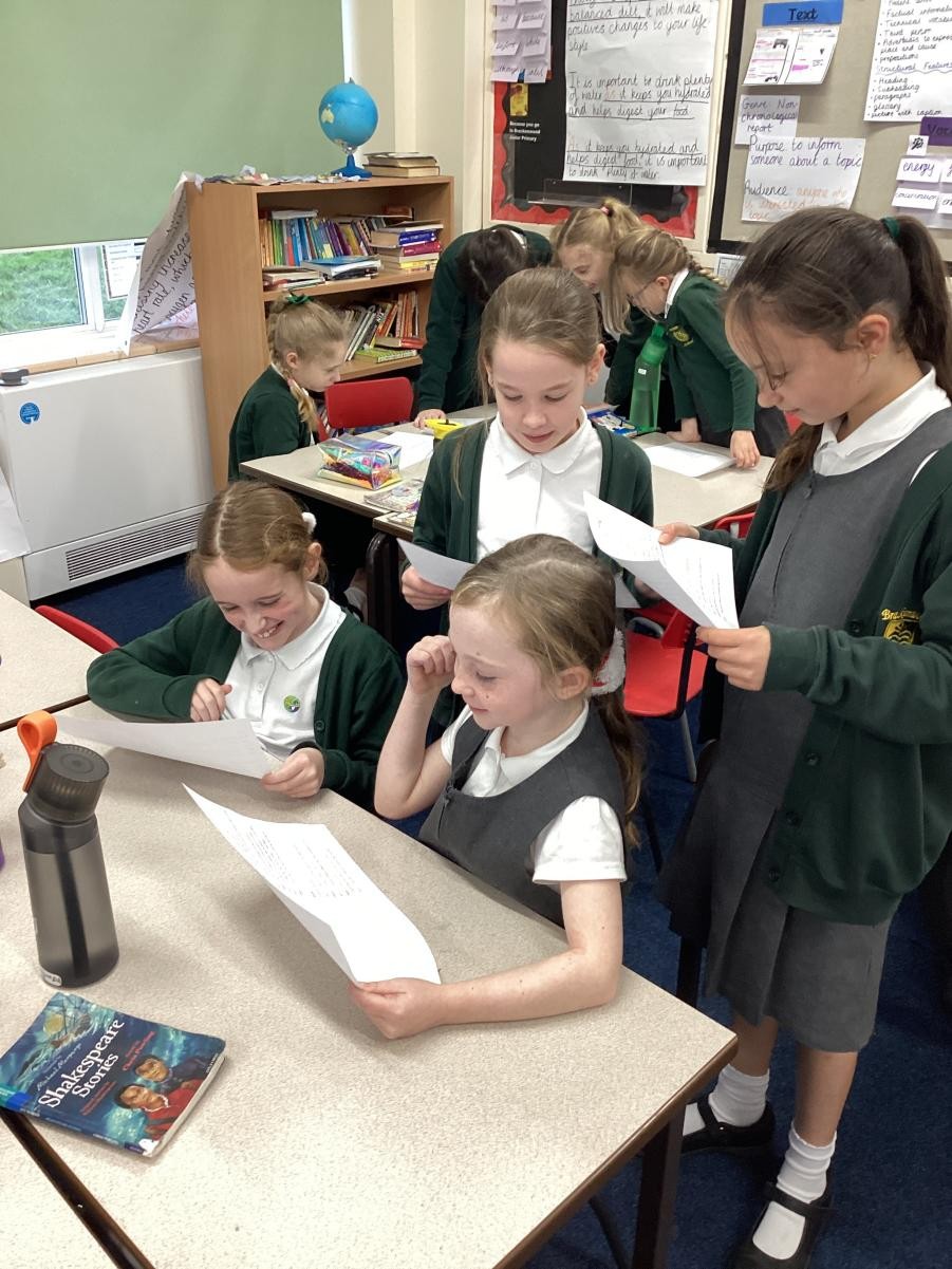 Year 4 experimenting with different scripts in English