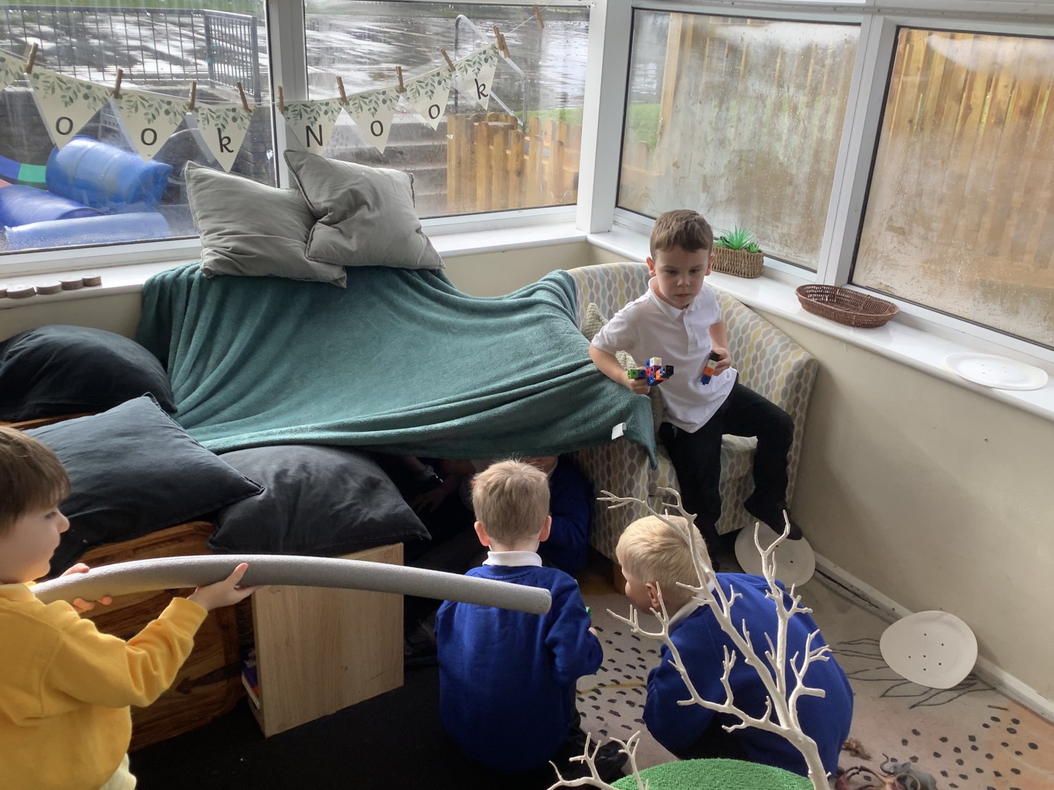 Den Building