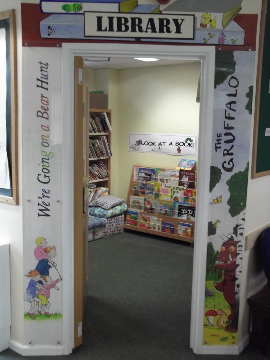 Caverstede Library