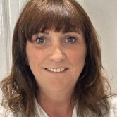  Elaine Henshall