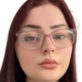  Ellie Crake