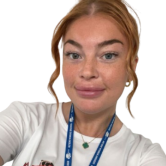  Jess Hutchinson